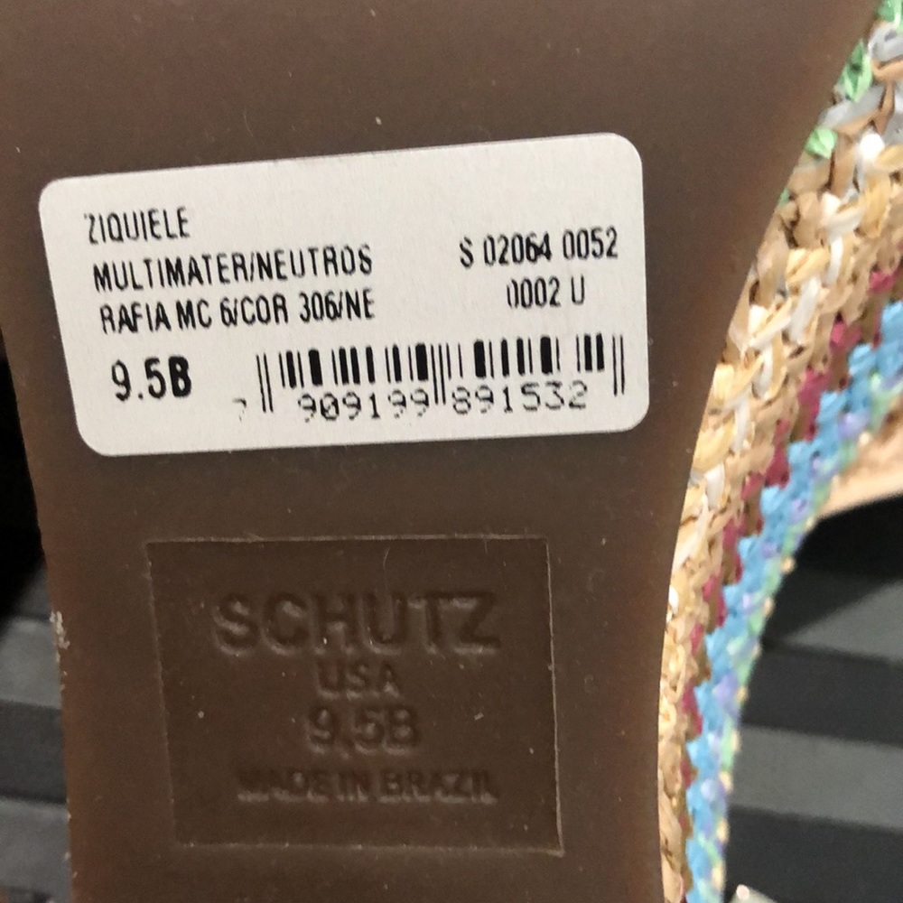Sandals - Picture 6 of 11